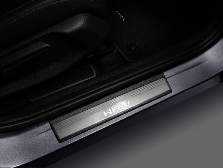 [HR-V] Nẹp bước chân có đèn chính hãng Thái Lan