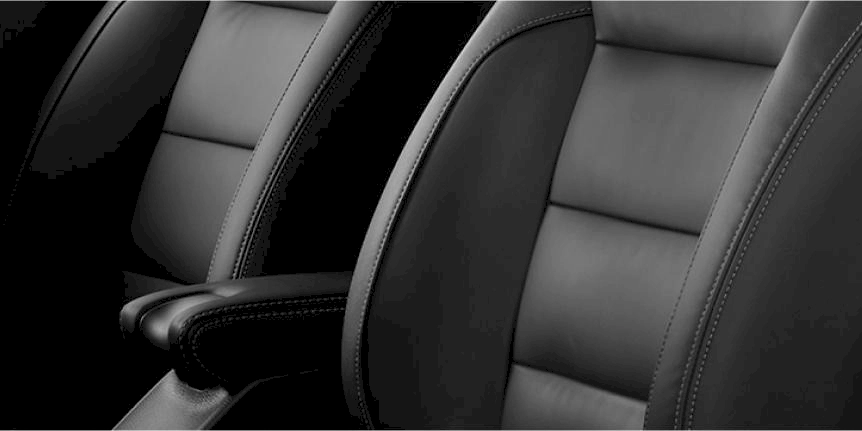 Honda BR-V Hàng ghế trước bọc da cao cấp và bệ tỳ tay