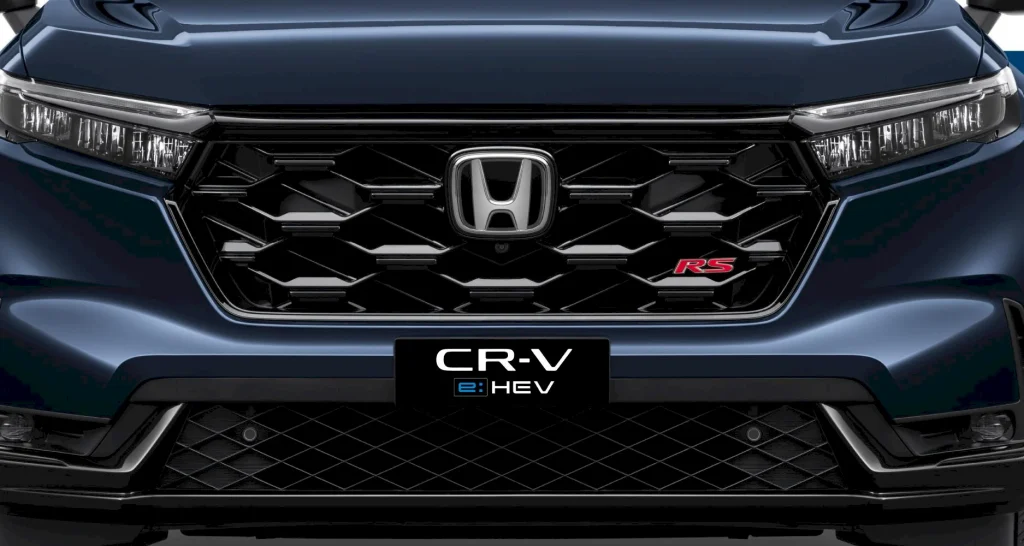 Honda CR-V Mặt ca-lăng sơn đen Piano Black và cản trước thể thao