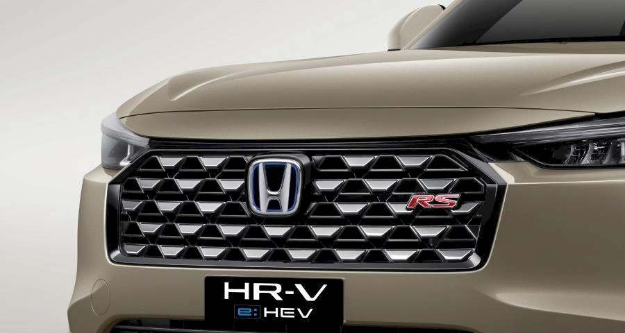 Honda HR-V Mặt ca-lăng mạ chrome tạo hình kim cương sắc sảo